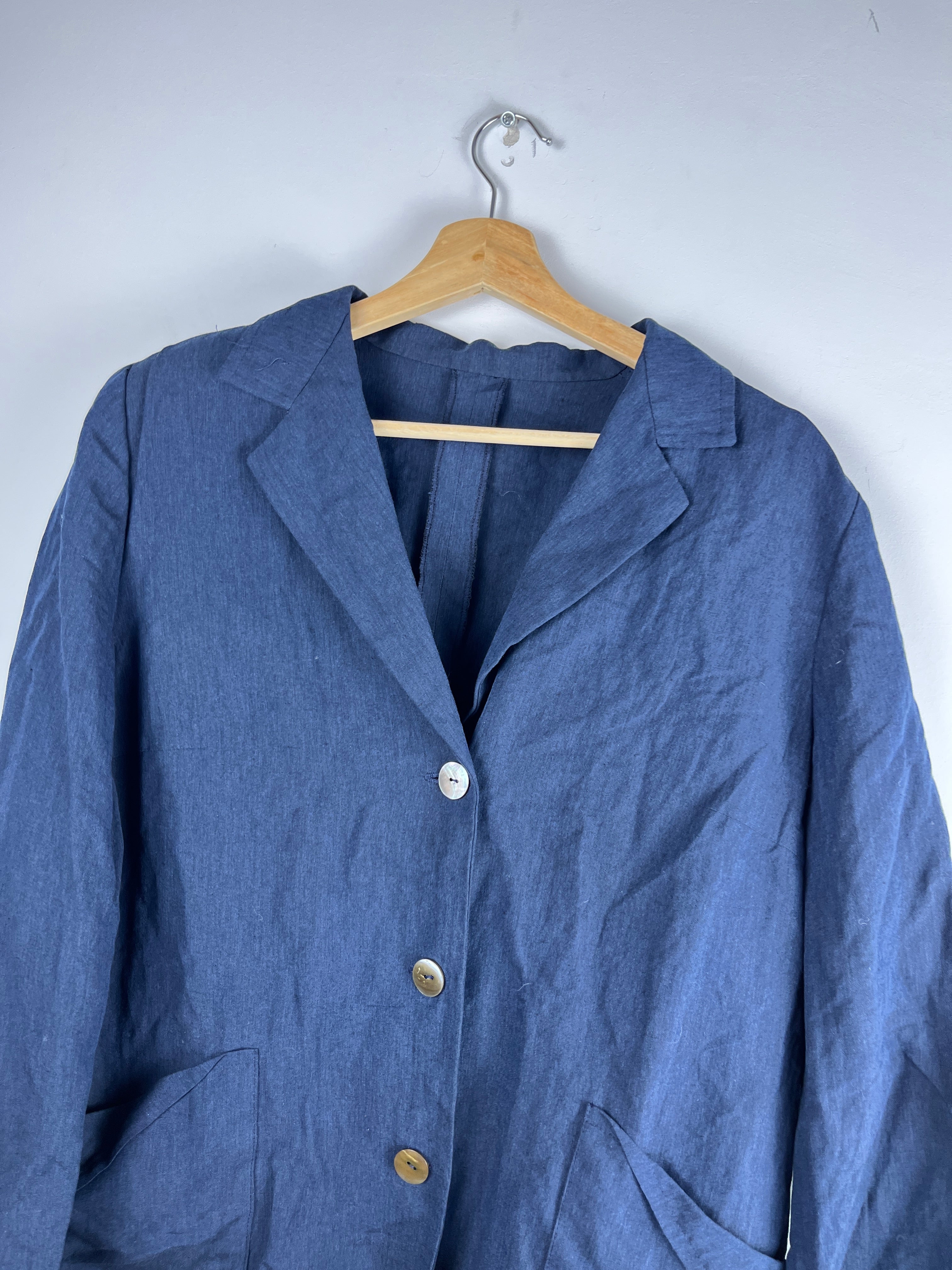 Vintage Blue Linen Blazer with Mother-of-Pearl Buttons — Size M